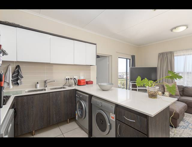 1 BEDROOM APARTMENT SOLD IN SANDOWN